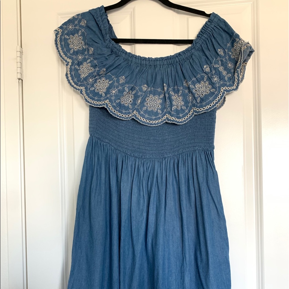 Off the shoulders dress